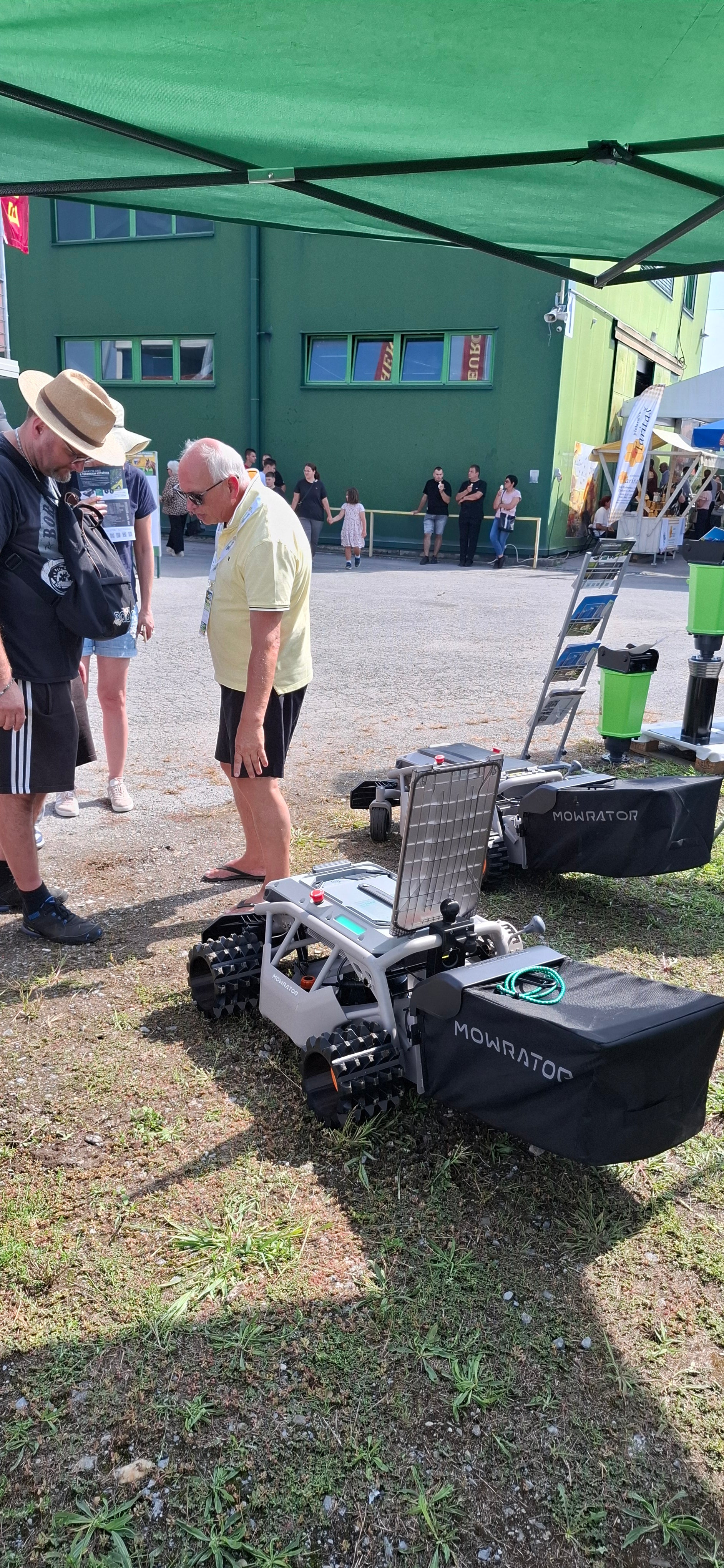 Mowrator S1 – 4WD 12Ah (mit Offroad-Rädern)