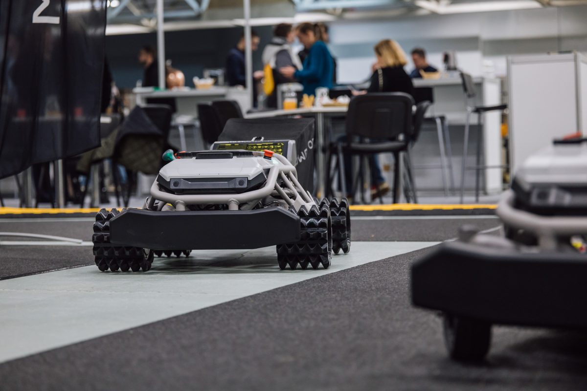 Mowrator S1 – 4WD 12Ah (mit Offroad-Rädern)