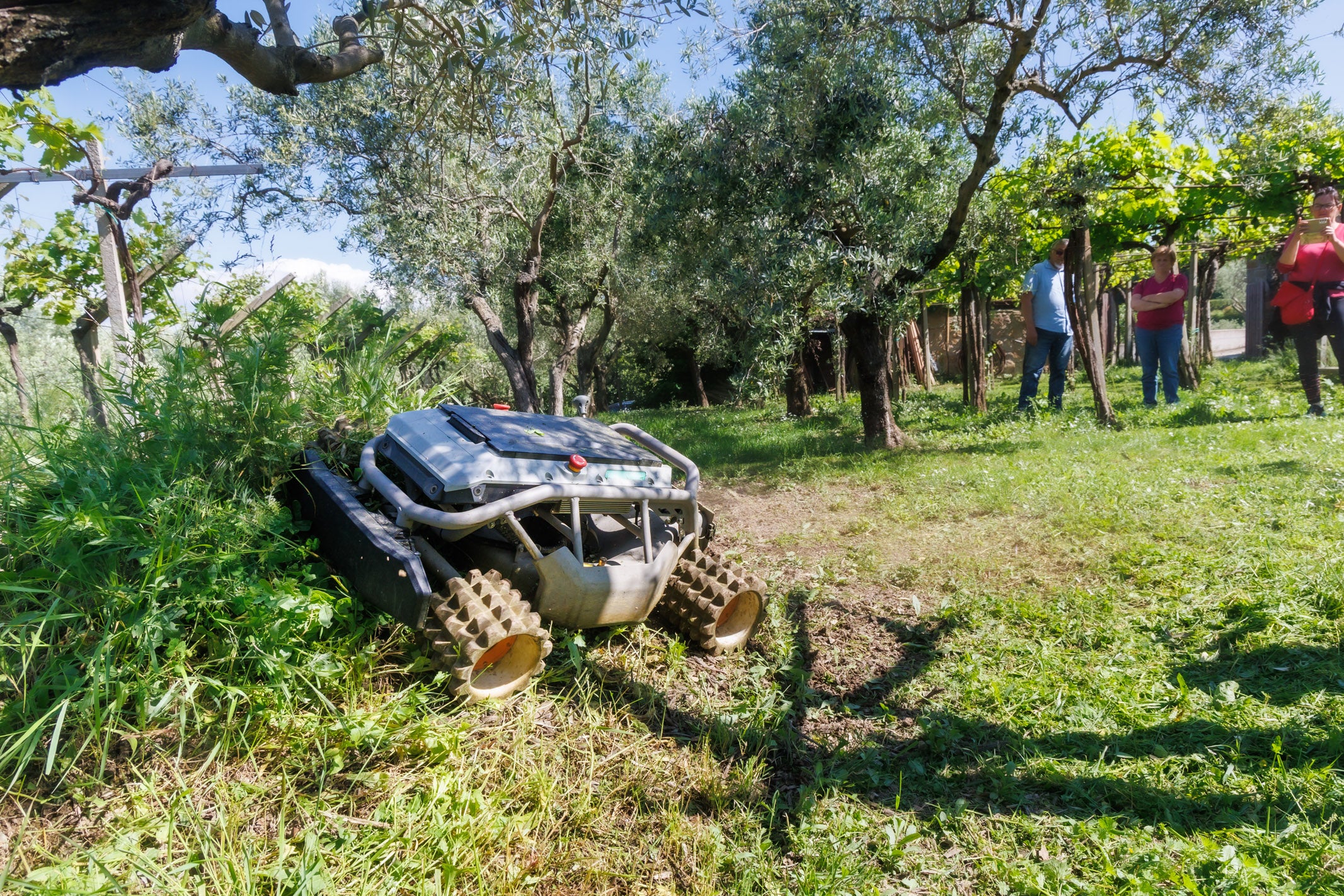 Mowrator S1 - 4WD 18Ah (with Off-road Wheels)