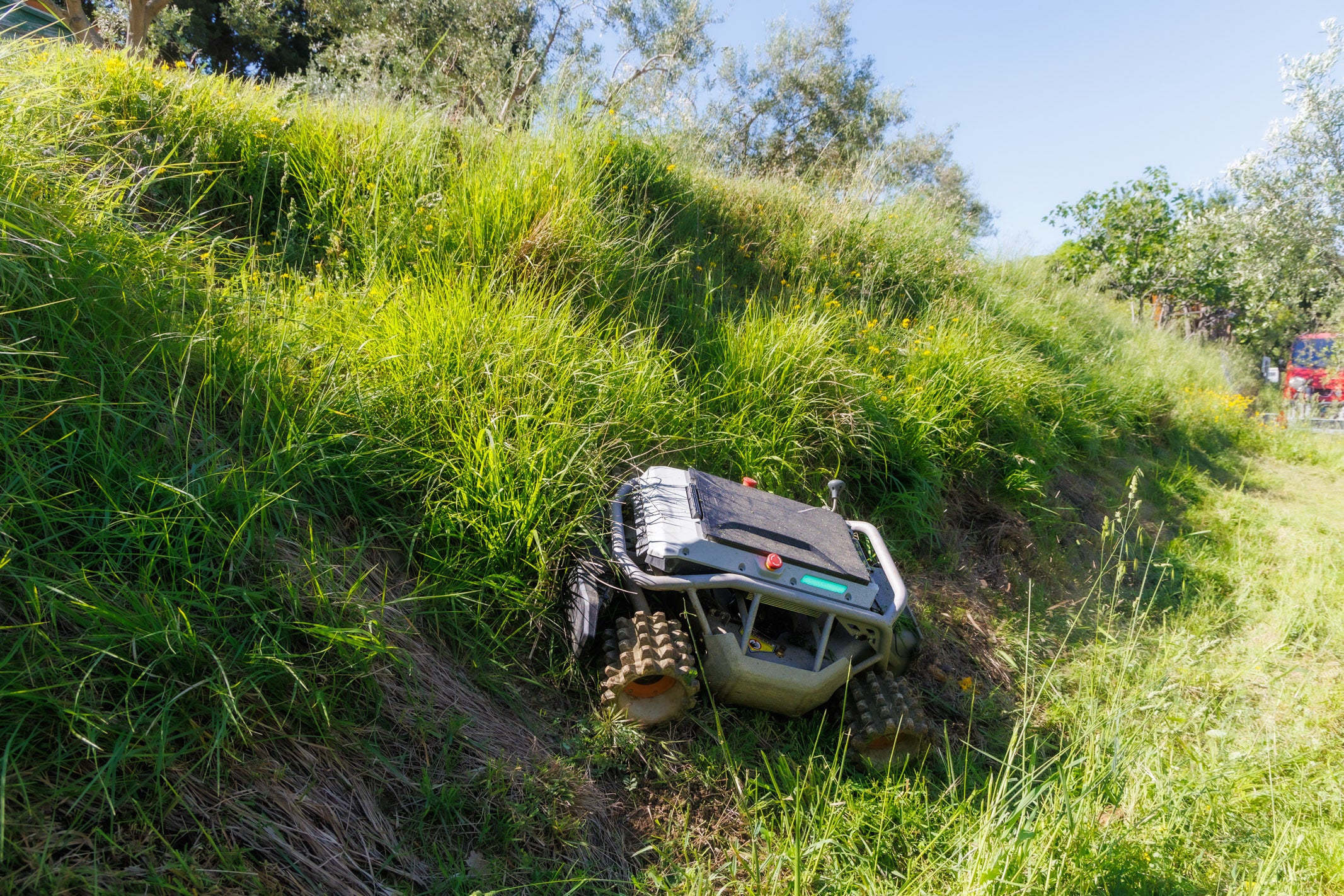 Mowrator S1 - 4WD 18Ah (with Off-road Wheels)