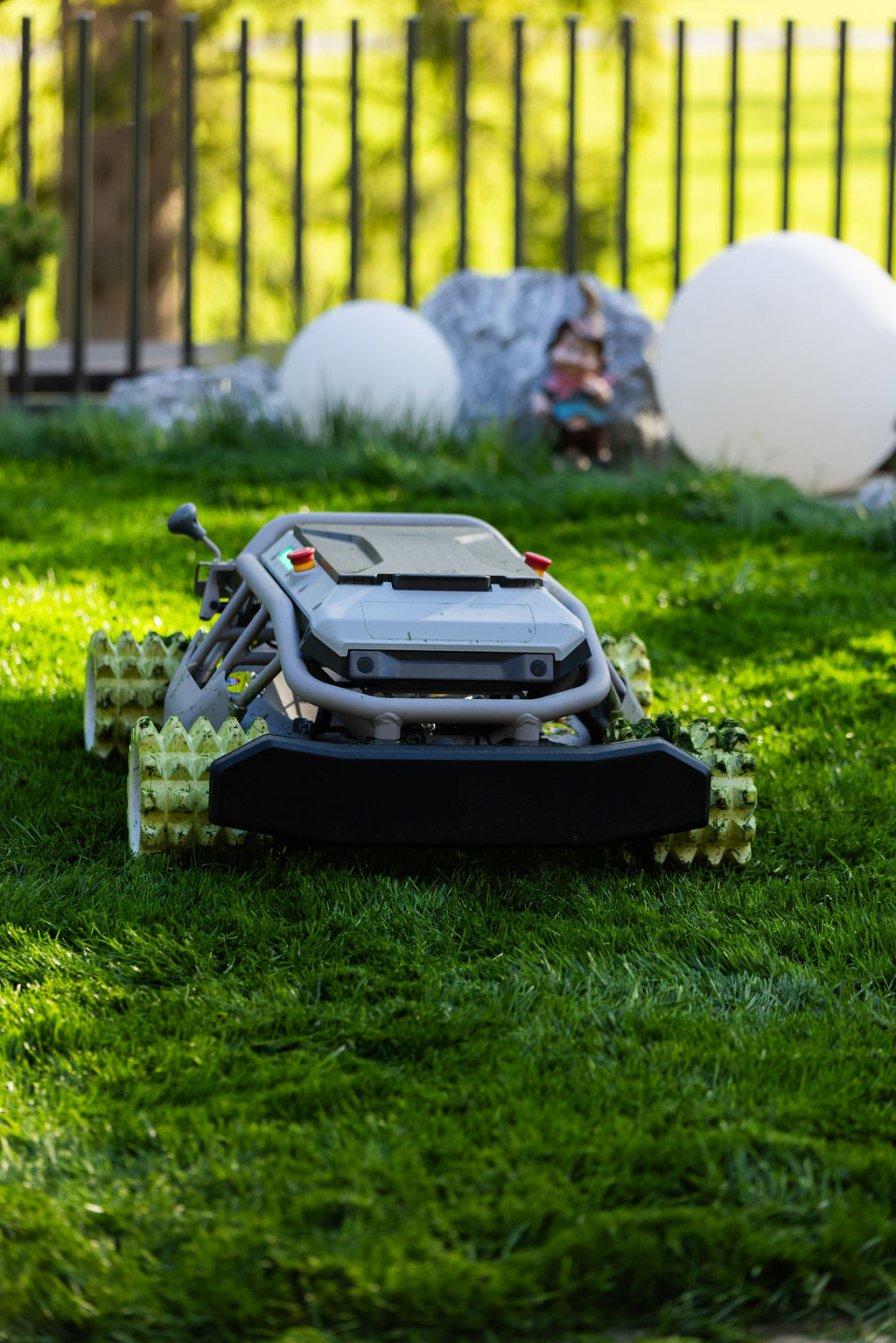 Mowrator S1 - 4WD 18Ah (with Off-road Wheels)