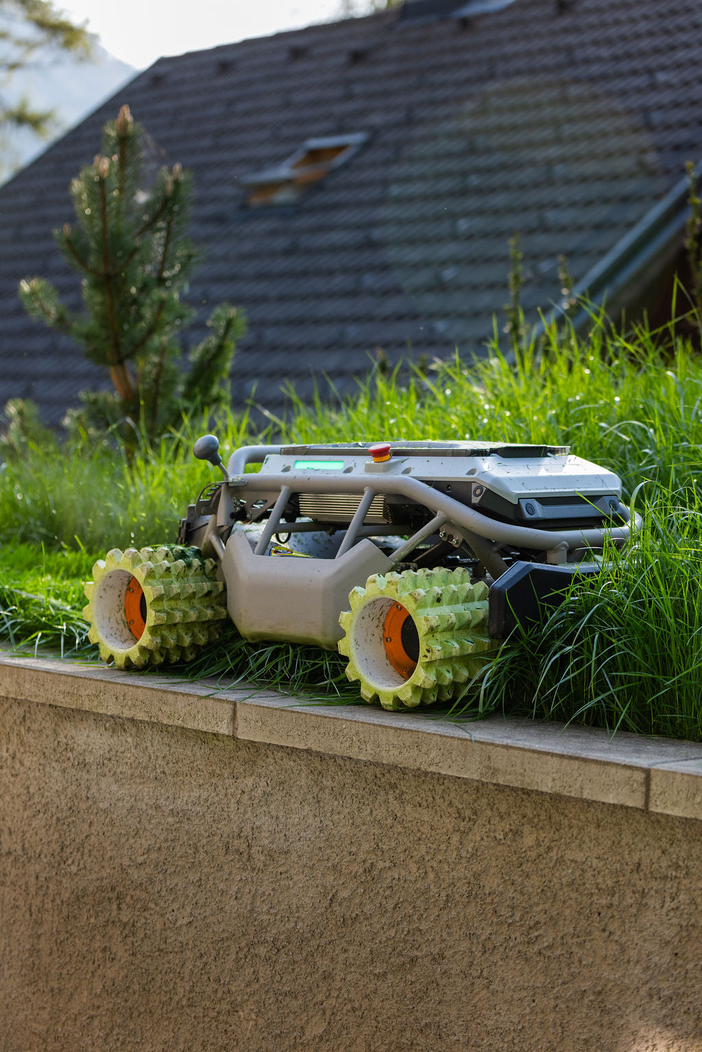 Mowrator S1 – 4WD 12Ah (mit Offroad-Rädern)