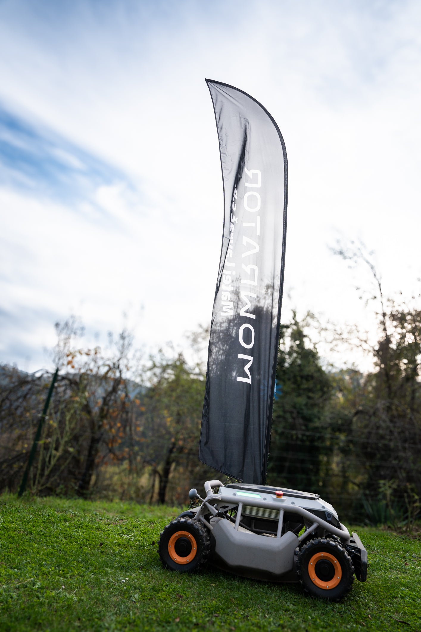 Mowrator S1 - 4WD 18Ah (Terrain wheels)