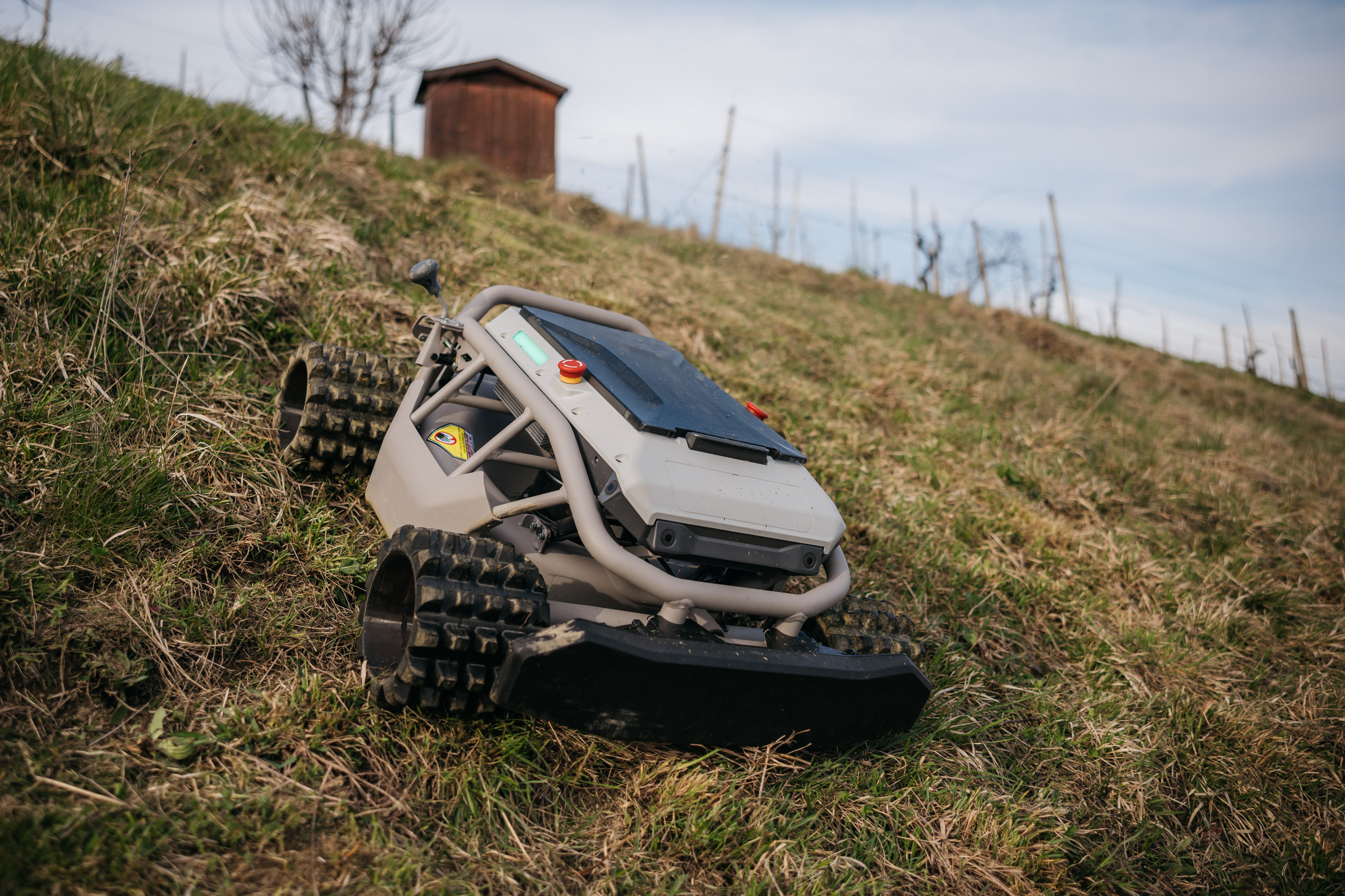 Mowrator S1 - 4WD 18Ah (with Off-road Wheels)