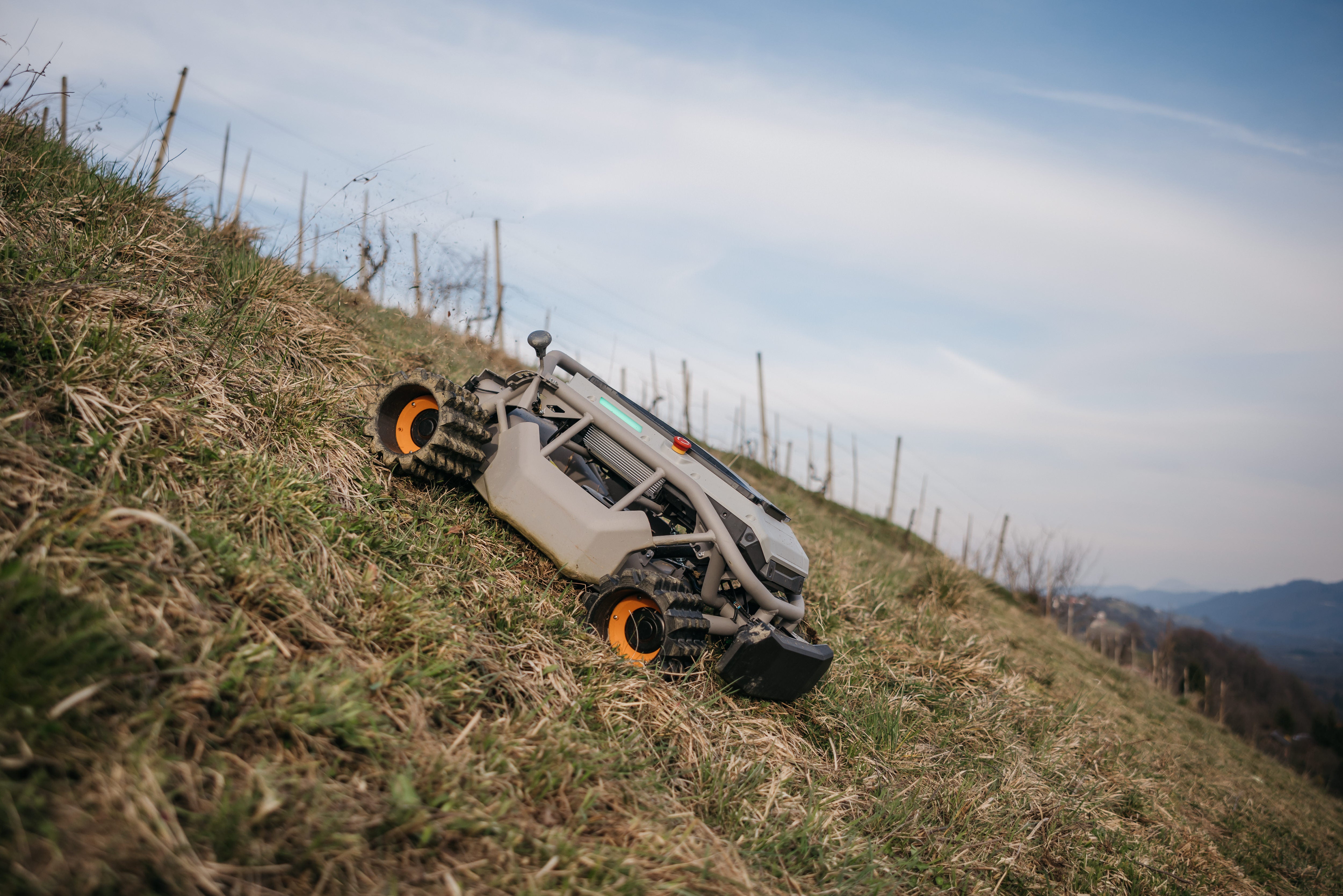 Mowrator S1 – 4WD 12Ah (mit Offroad-Rädern)