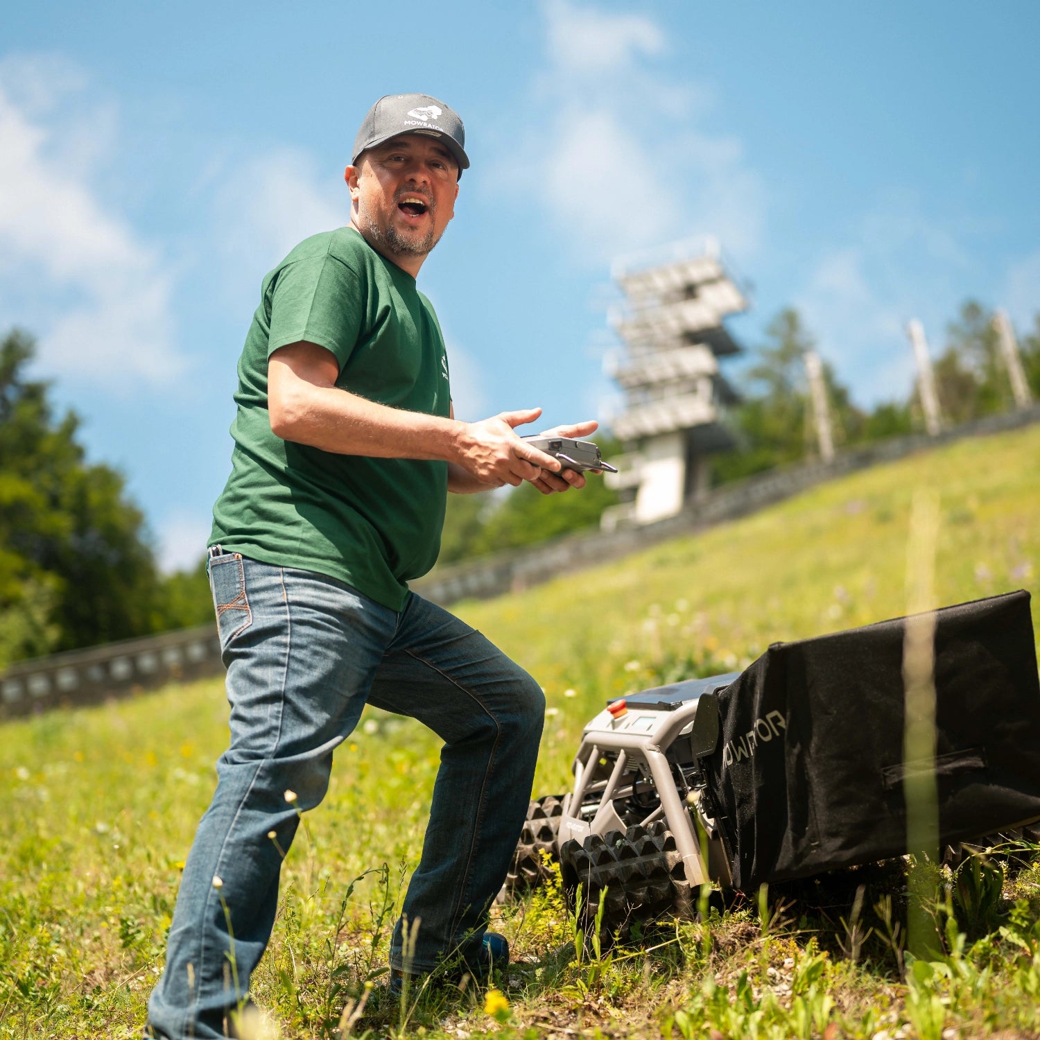 Mowrator S1 - 4WD 18Ah (with Off-road Wheels)