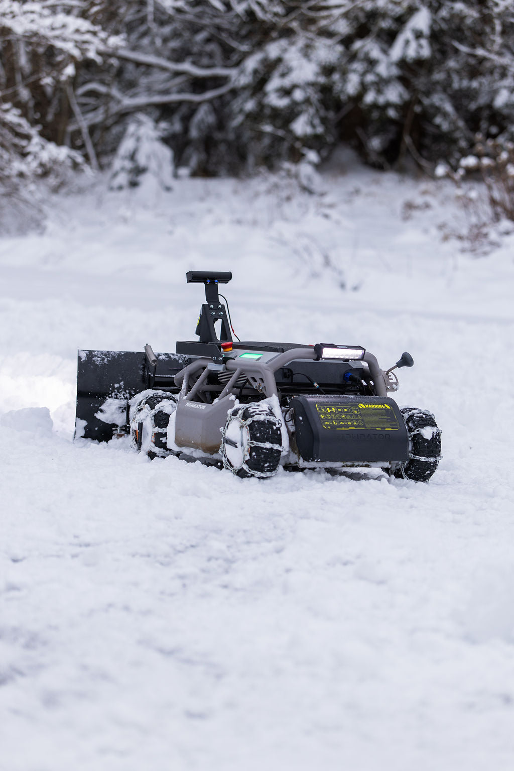 Mowrator S1 - 4WD 12Ah (mit Ketten)