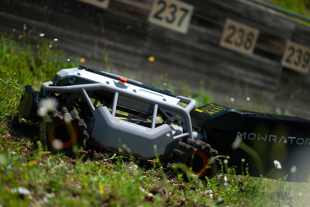 Mowrator S1 - 4WD 18Ah (with Off-road Wheels)