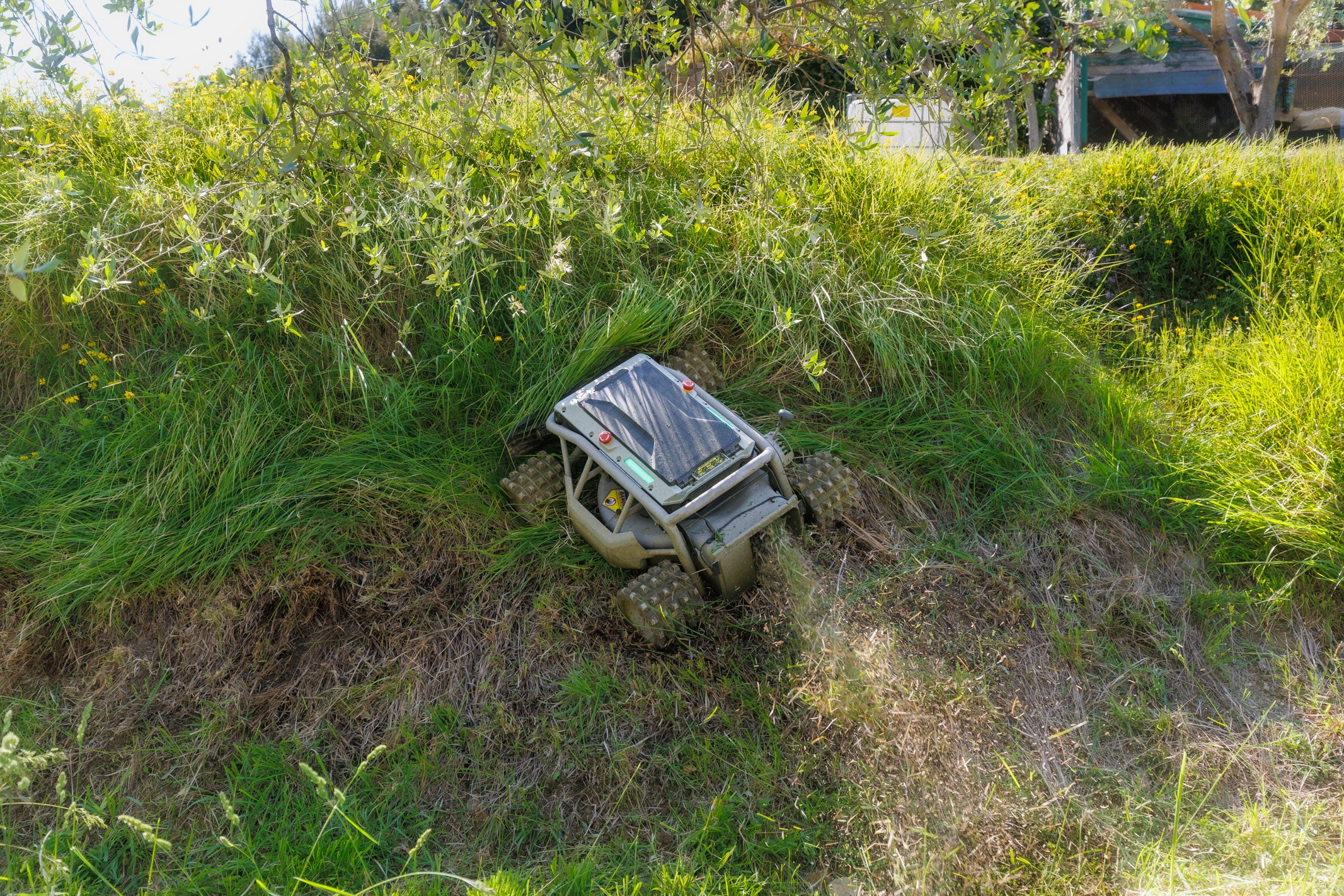 Mowrator S1 – 4WD 12Ah (mit Offroad-Rädern)