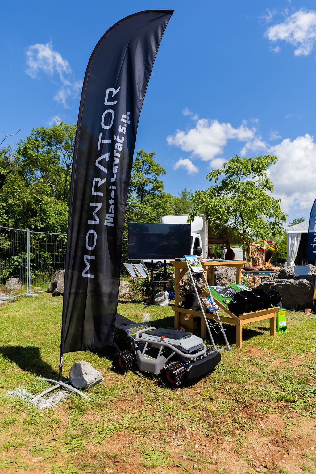 Mowrator S1 – 4WD 12Ah (mit Offroad-Rädern)