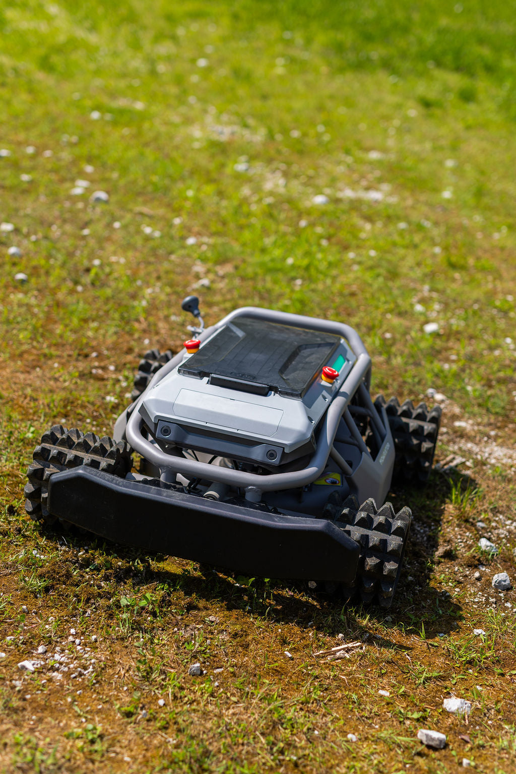 Mowrator S1 – 4WD 12Ah (mit Offroad-Rädern)