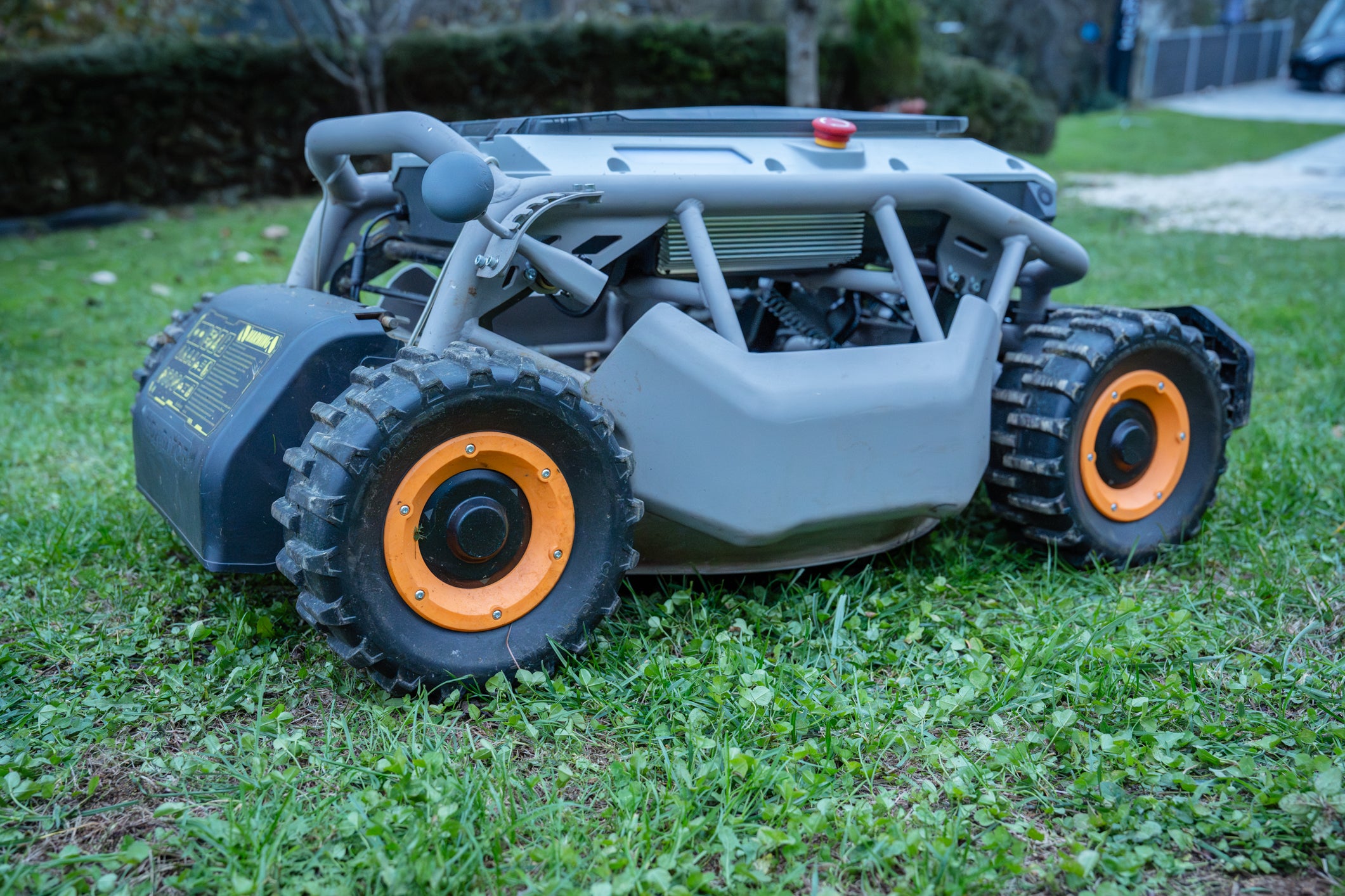 Mowrator S1 - 4WD 18Ah (Terrain wheels)