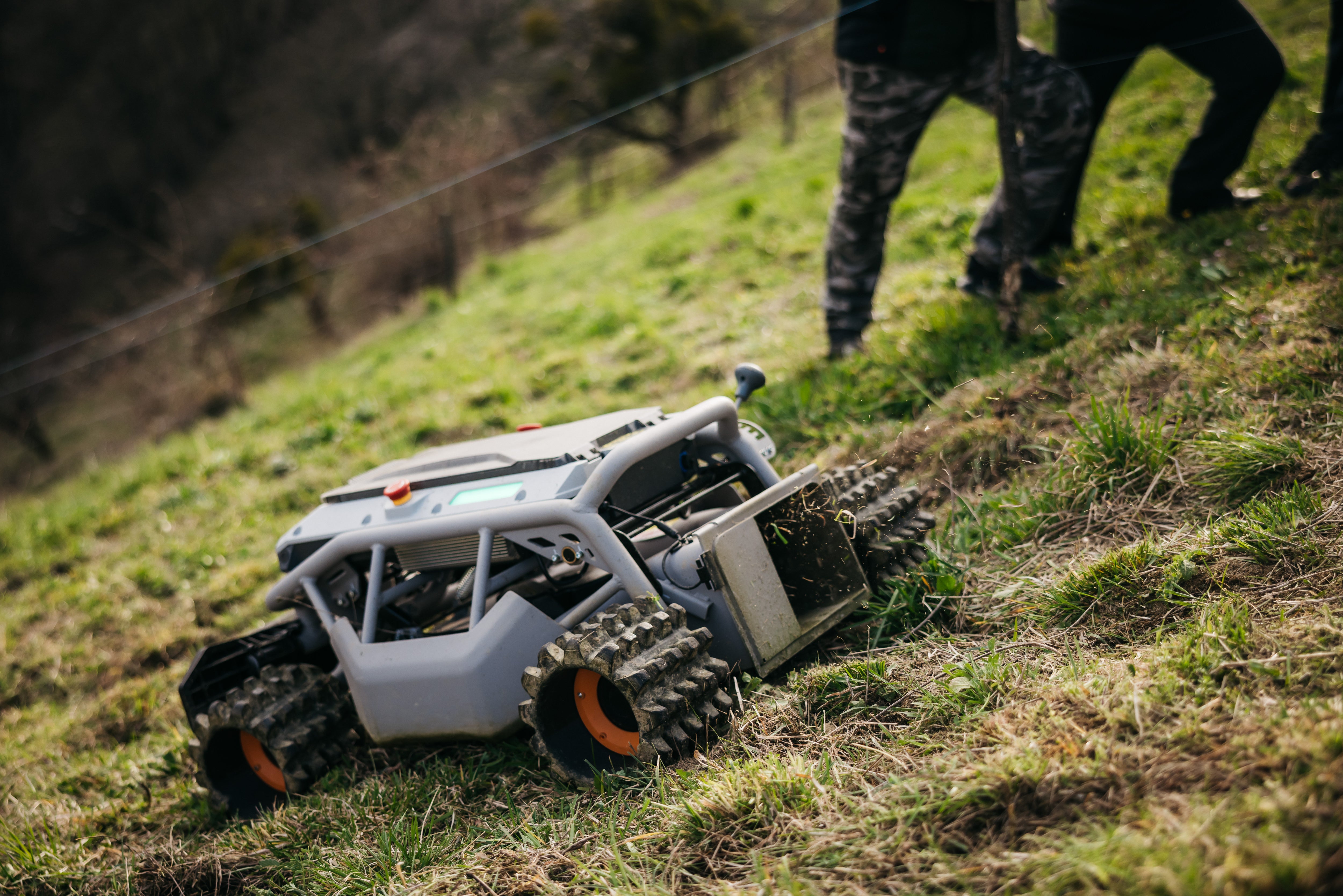 Mowrator S1 – 4WD 12Ah (mit Offroad-Rädern)